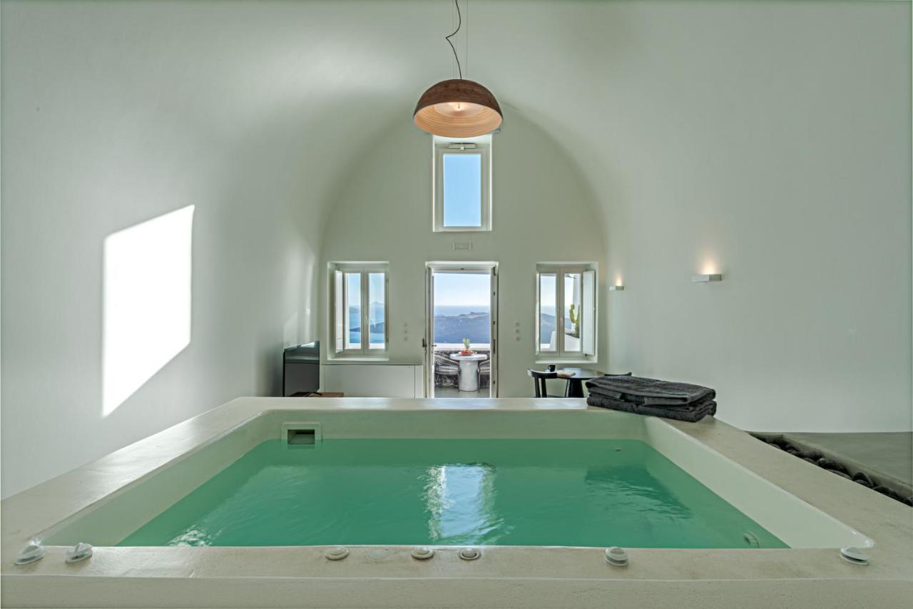 Thera Apartment
